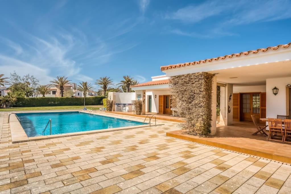 La Calma Espectacular Villa Con Jardin Y Piscina En Menorca S'Algar Bagian luar foto
